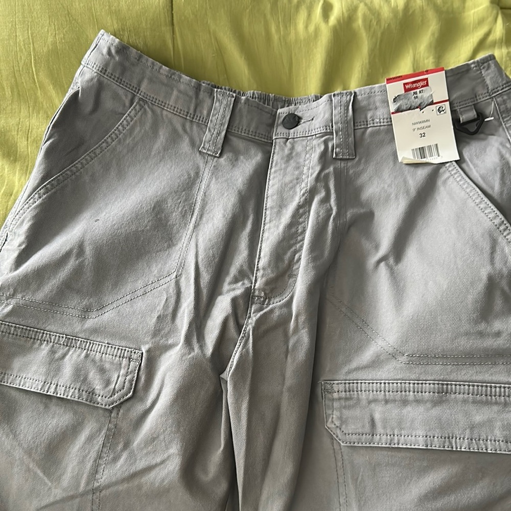 Wrangler cargo shorts
